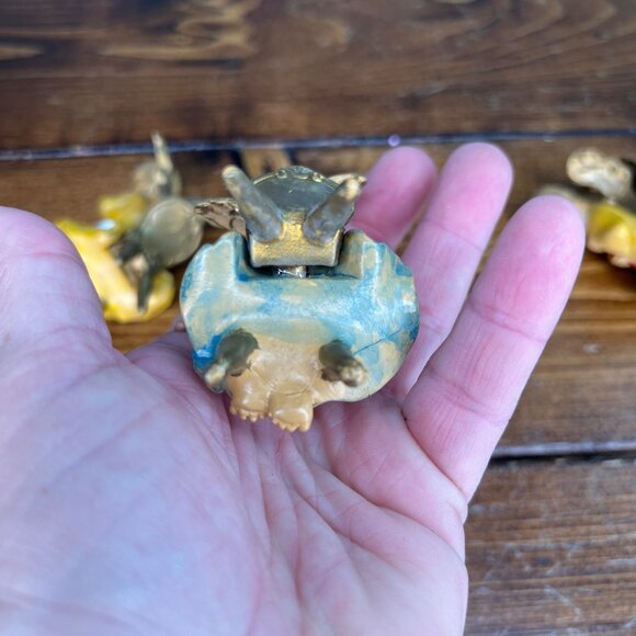 Vintage Angel Musician Figurines Sitting on Chairs Set Of 3 Made in Italy - Picture 10 of 13